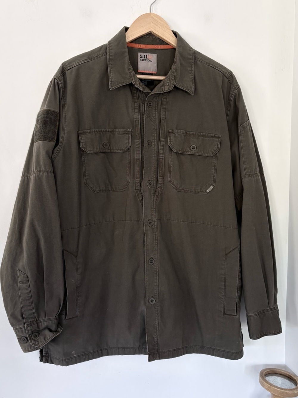 5.11 TACTICAL Sz L Green Button LS Shirt Jacket Hand & Chest Pockets 72497-192